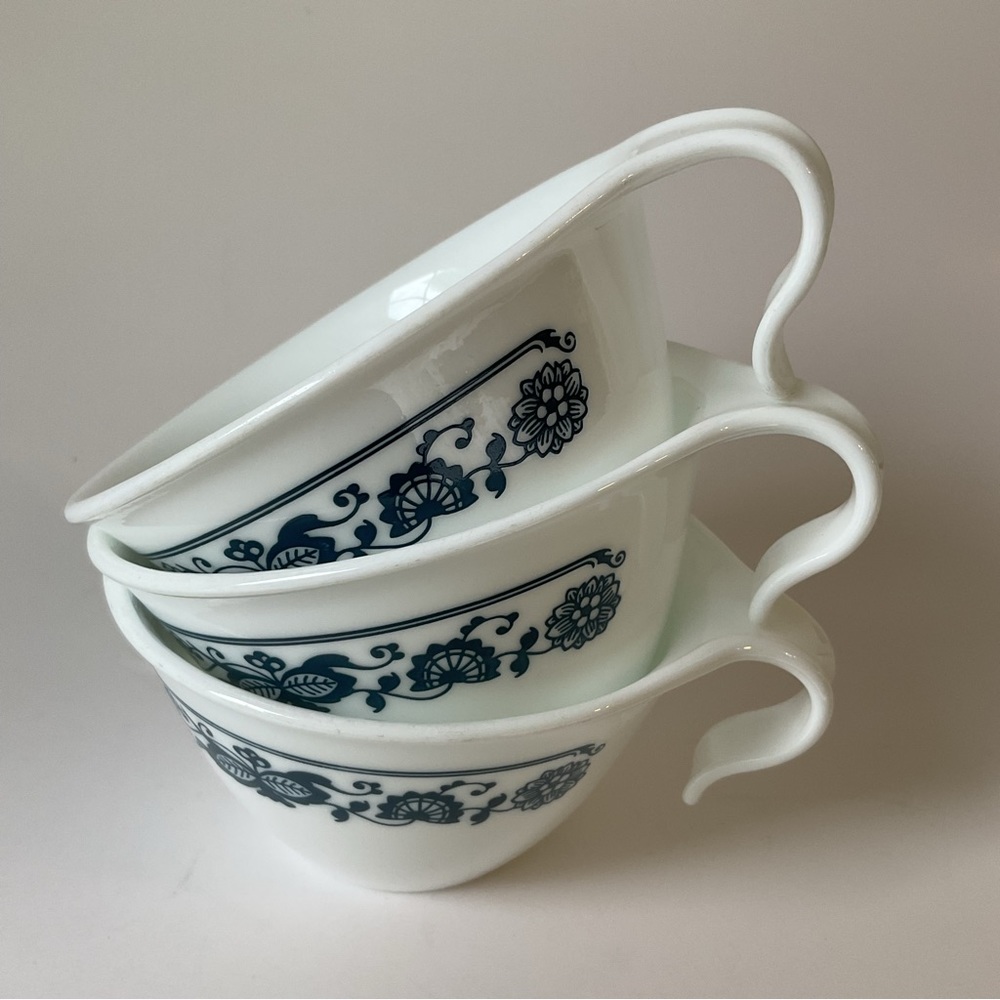 3 Corelle Old Town Blue (Blue Onion) Tea / Coffee Cups - Livingware Corning
